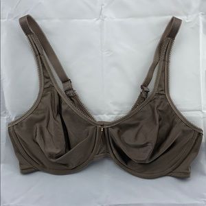 2 Wacoal  855192 38 D underwire preowned bras